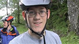 Olly explains, near the Lovre Viewpoint, that he is feeling very tired and that he would like lunch as soon as possible